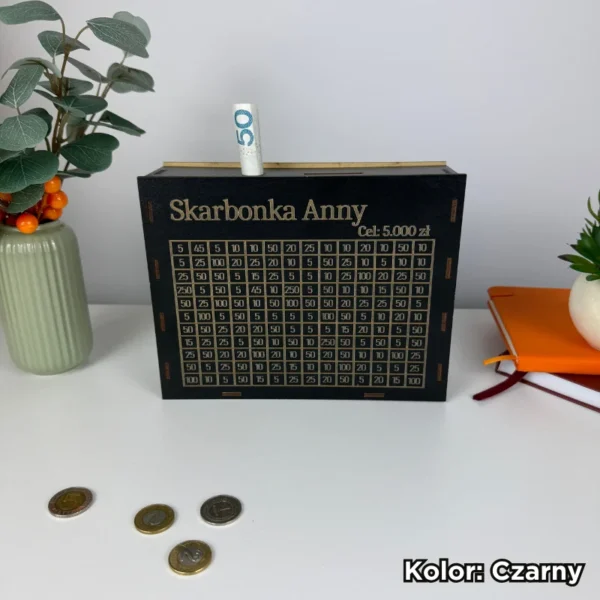 Personalizowana skarbonka z tabelką do wykreślania