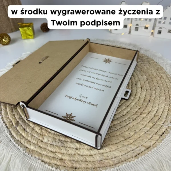 Pudełeczko prezentowe z życzeniami i bombką 2w1