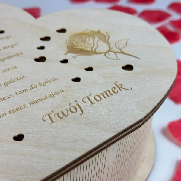 Personalizowane Serce Miłości z życzeniami i lampkami