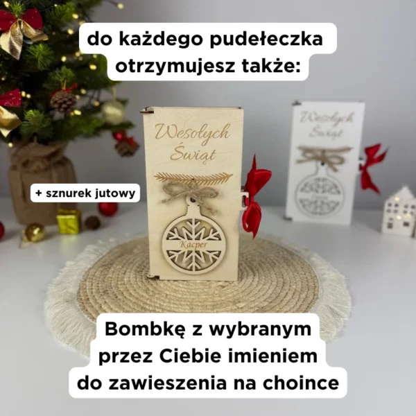 Pudełeczko prezentowe z życzeniami i bombką 2w1