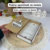 Pudełeczko prezentowe z życzeniami i bombką 2w1