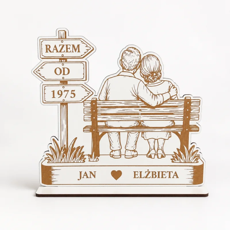 Personalizowana dekoracja Razem od z imionami i rokiem, para na ławce